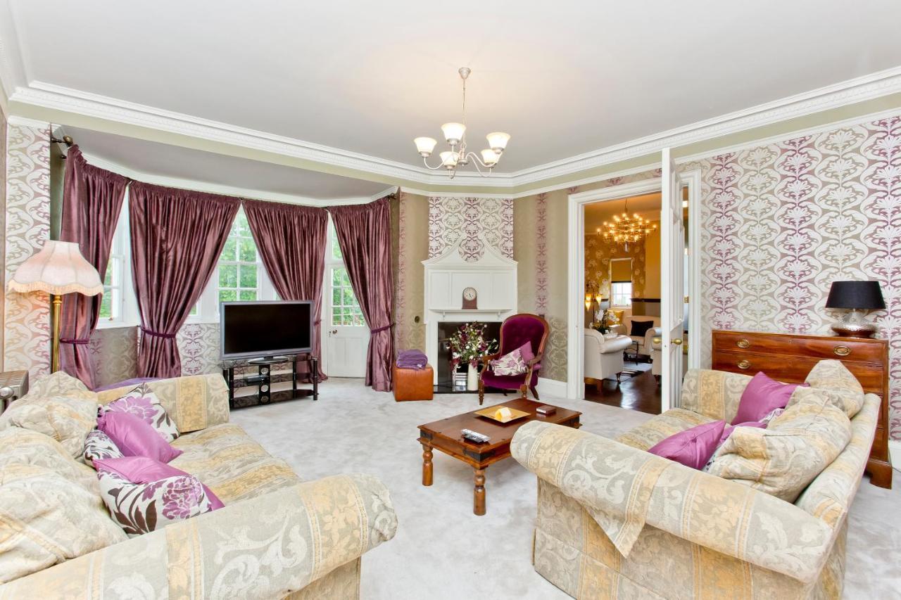 Luxury 3-Bedroom Apartment With Stunning Views At Ramsay Garden 에든버러 외부 사진